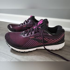 Brooks Ghost 12